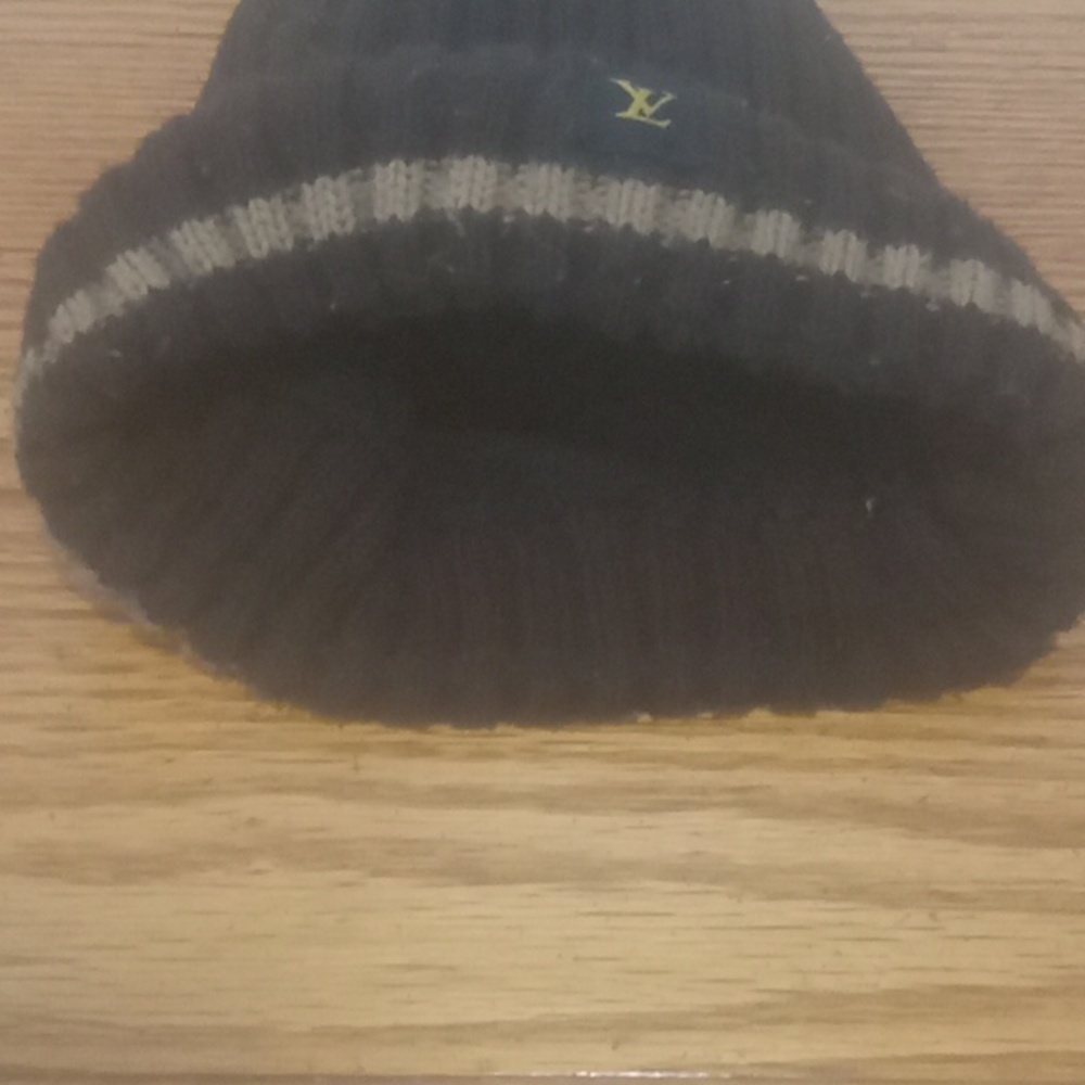 COPY - Toque - Picture 3 of 4